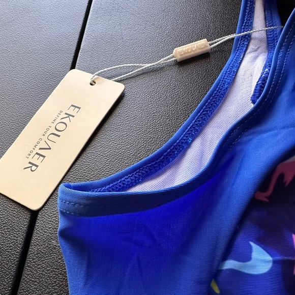 NWT WOMEN’S ONE PIECE RUCHED RETRO SWIMWEAR SWIM DRESS SIZE S - Picture 7 of 7